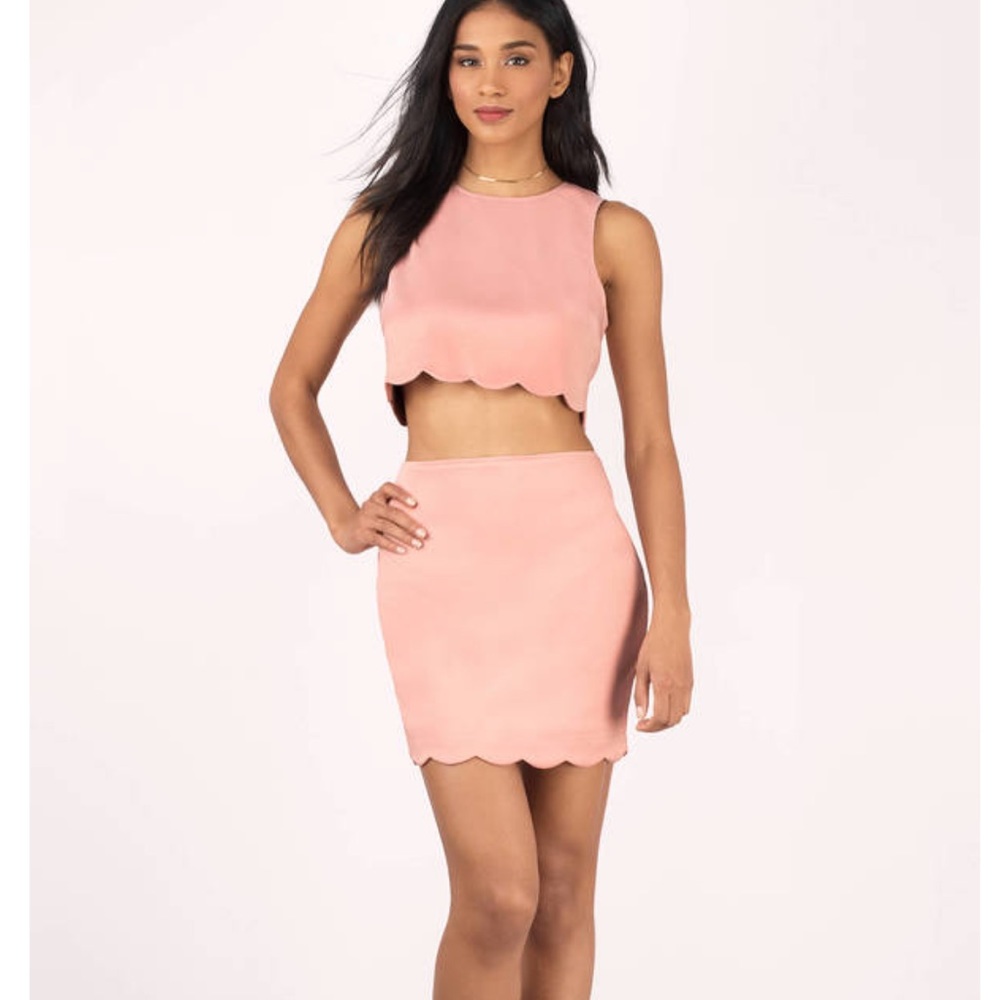 TOBI GETTING WAVY ROSE BODYCON SET